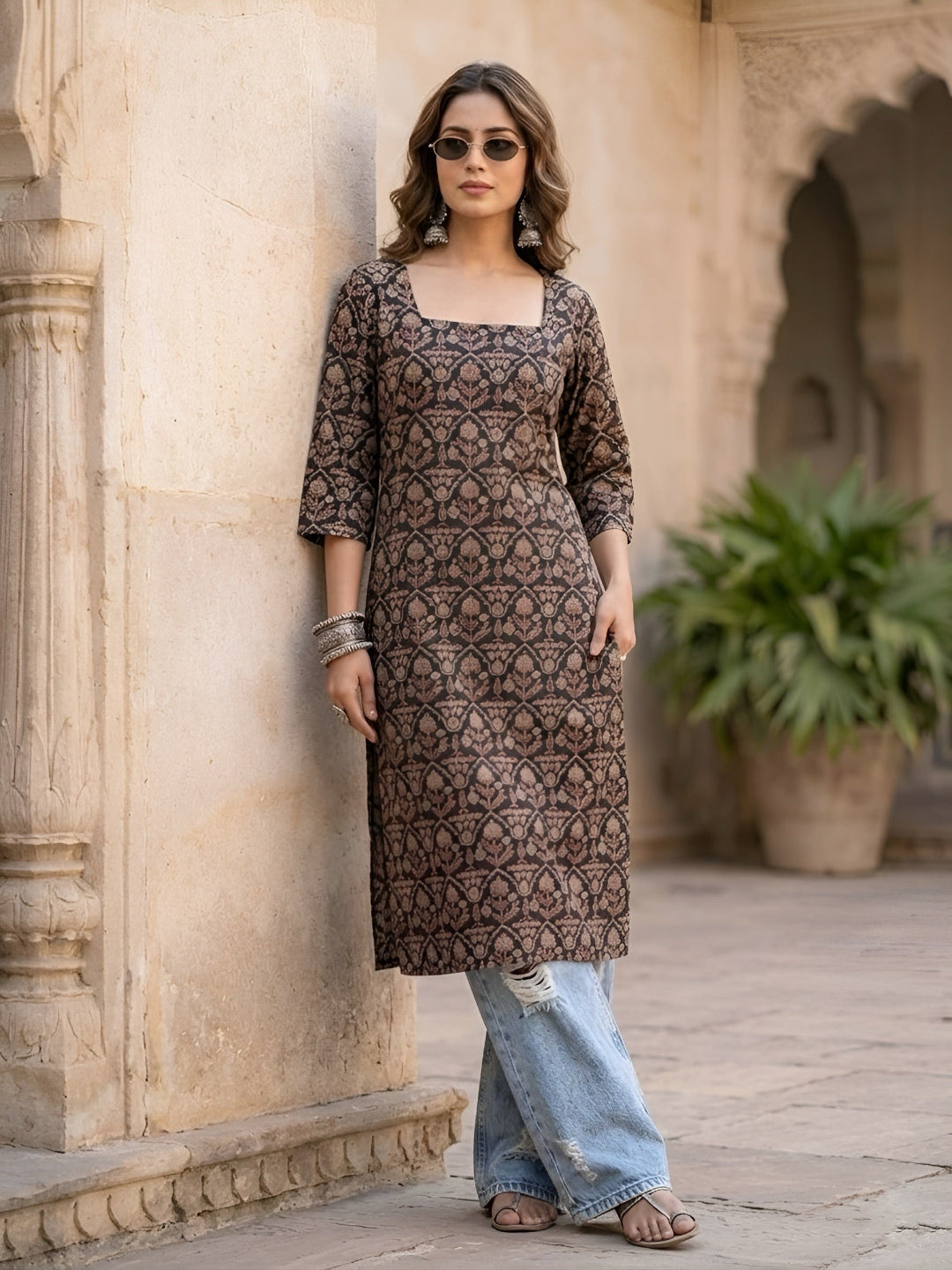 Printed Straight Kurta with Three Quarter Sleeves