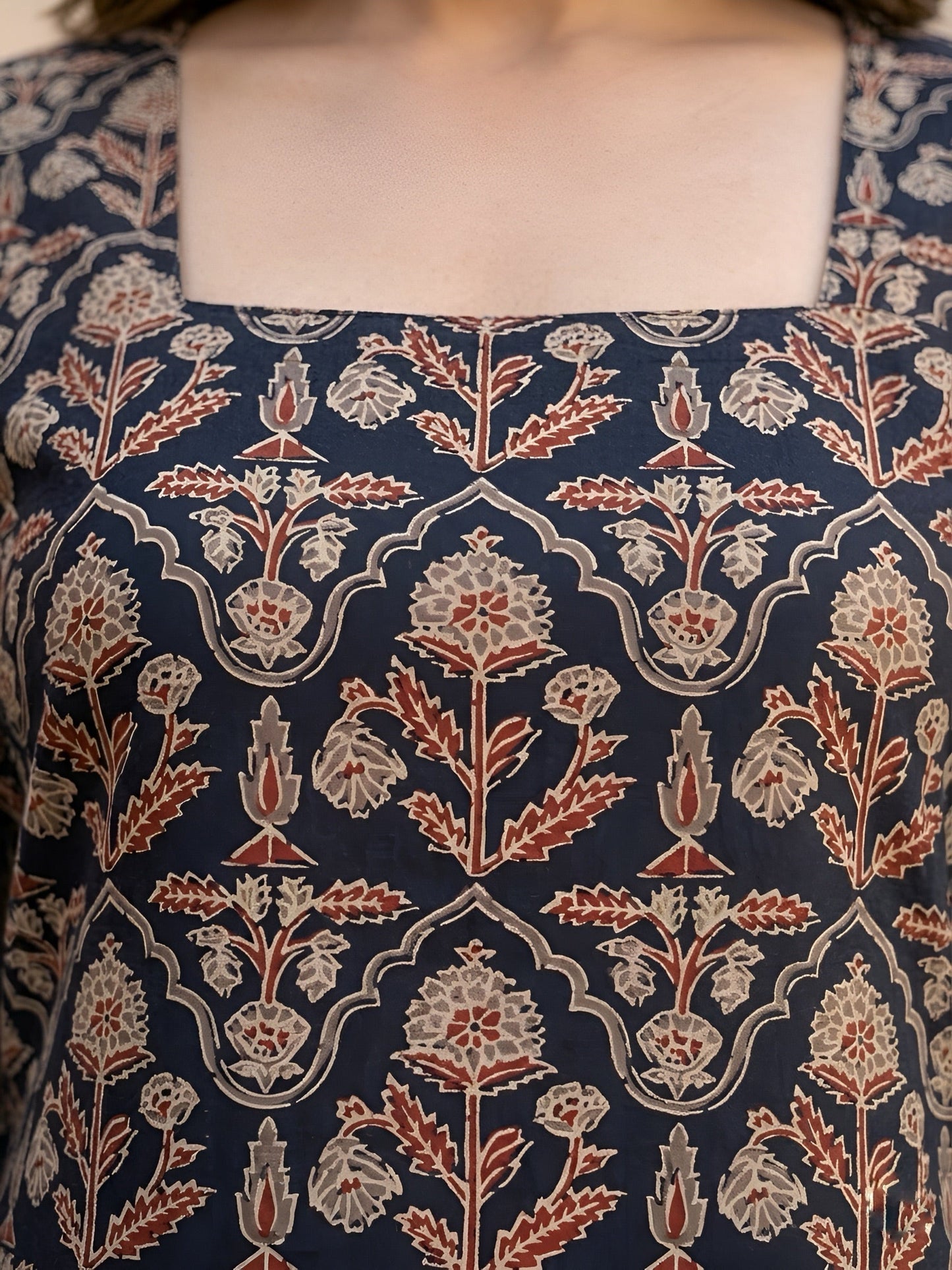 Printed Straight Kurta with Three Quarter Sleeves