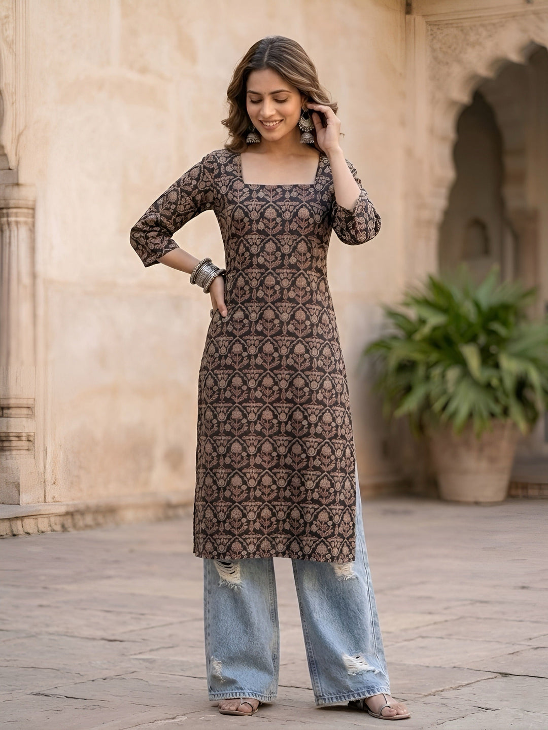 Printed Straight Kurta with Three Quarter Sleeves