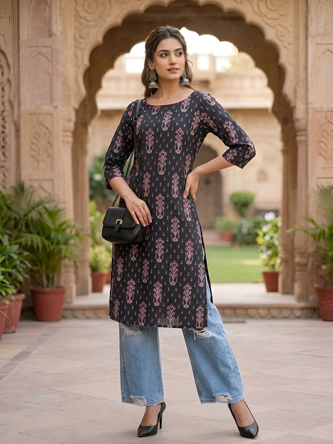 Printed Straight Kurta with Three Quarter Sleeves