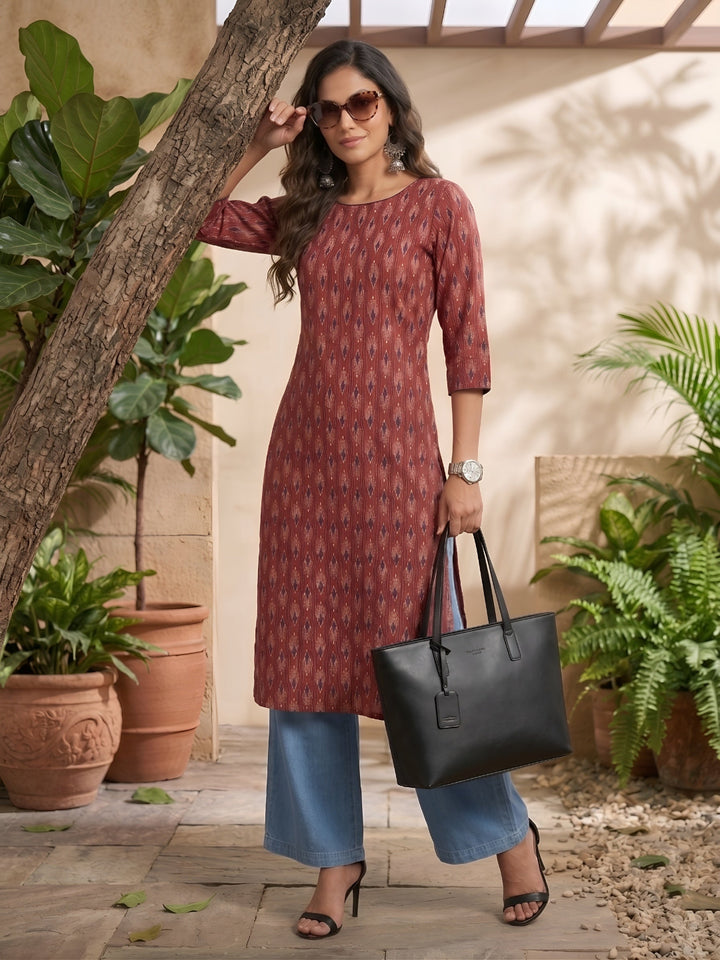 Printed Straight Kurta with Three Quarter Sleeves