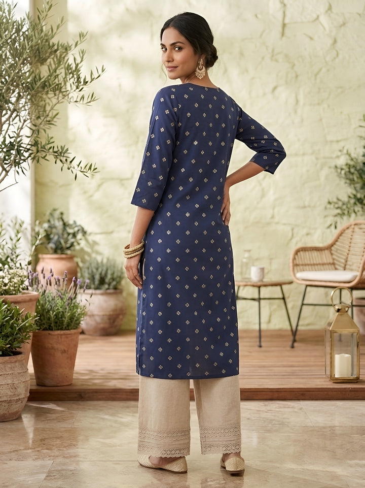 Printed Straight Kurta with Three Quarter Sleeves
