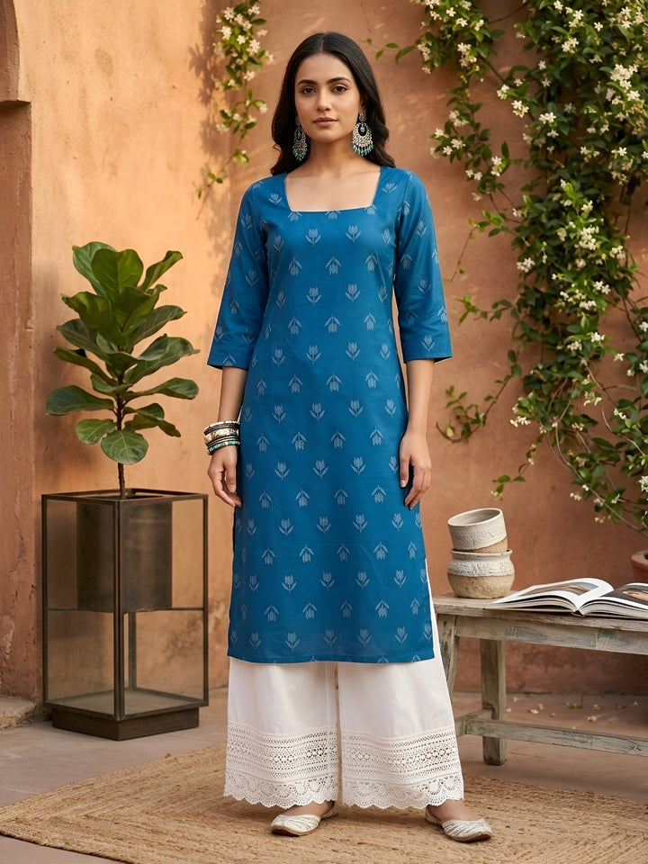 Printed Straight Kurta with Three Quarter Sleeves