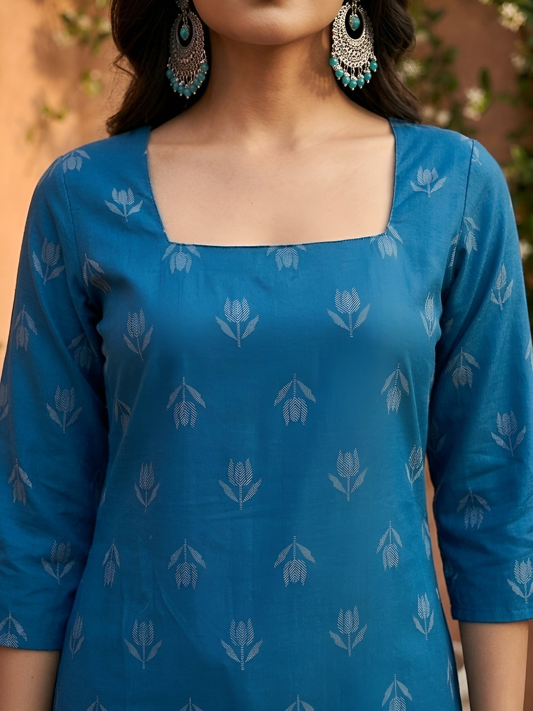 Printed Straight Kurta with Three Quarter Sleeves