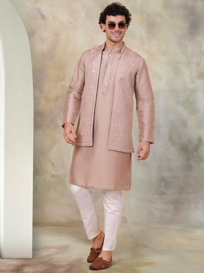 Men'S Embroidered Waistcoat And Kurta Pyjama.