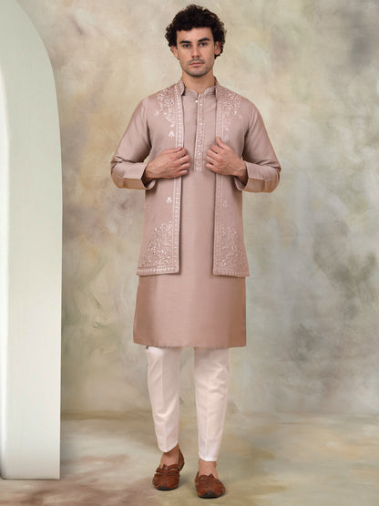 Men'S Embroidered Waistcoat And Kurta Pyjama.