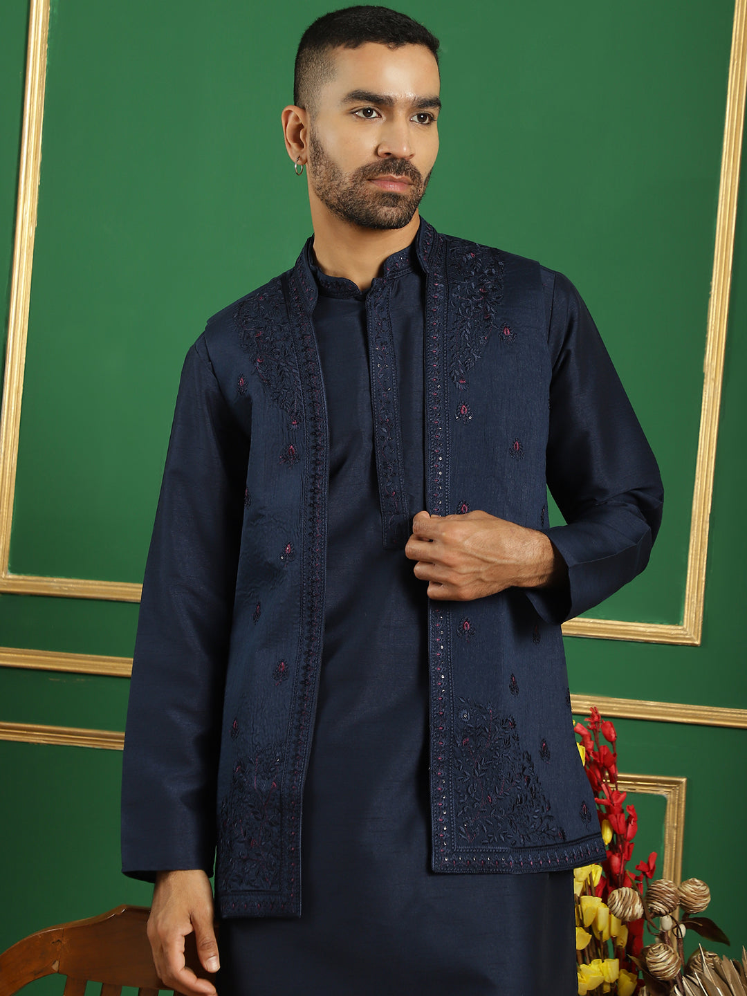 Men'S Embroidered Waistcoat And Kurta Pyjama.