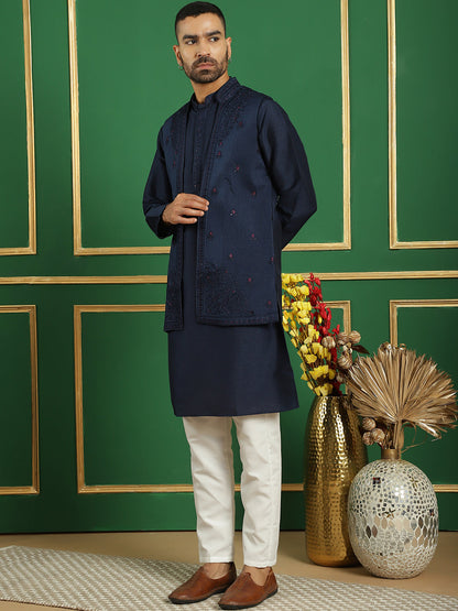 Men'S Embroidered Waistcoat And Kurta Pyjama.