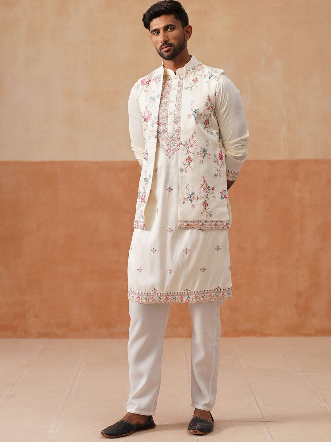 Ethnic Kurta Set With Embroidery Jacket