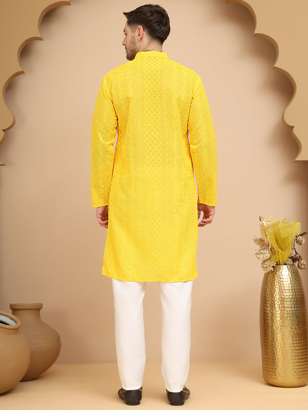 Men'S Embroidered Kurta Pyjama Set