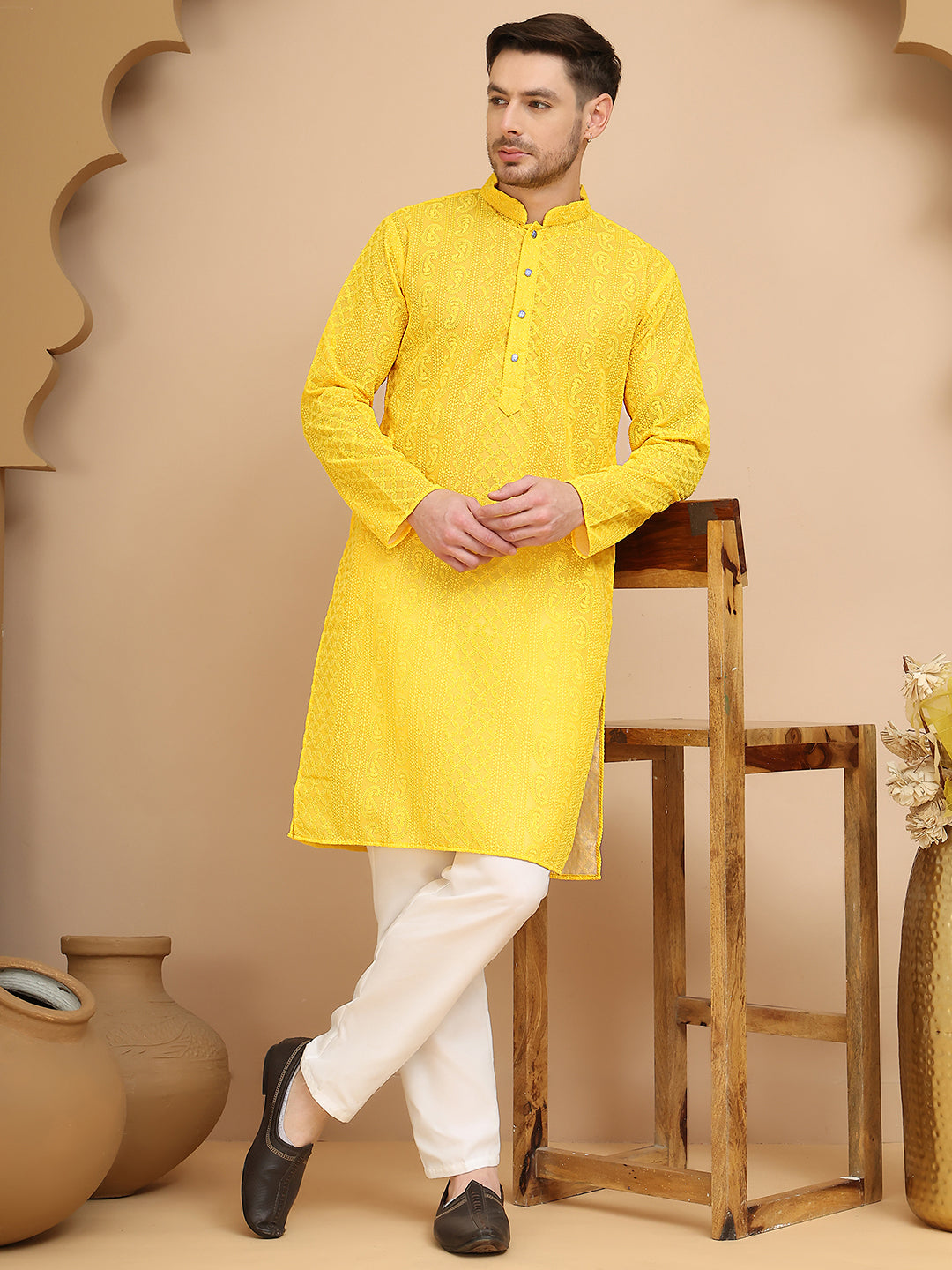 Men'S Embroidered Kurta Pyjama Set