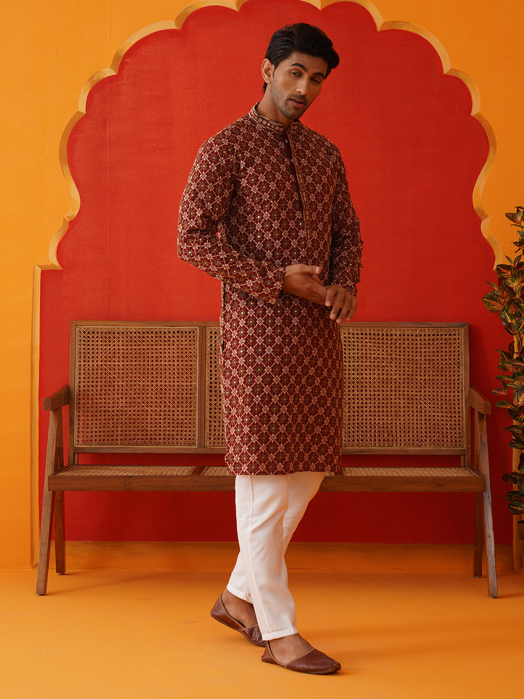 Embroidered Kurta Pyjama Set For Men