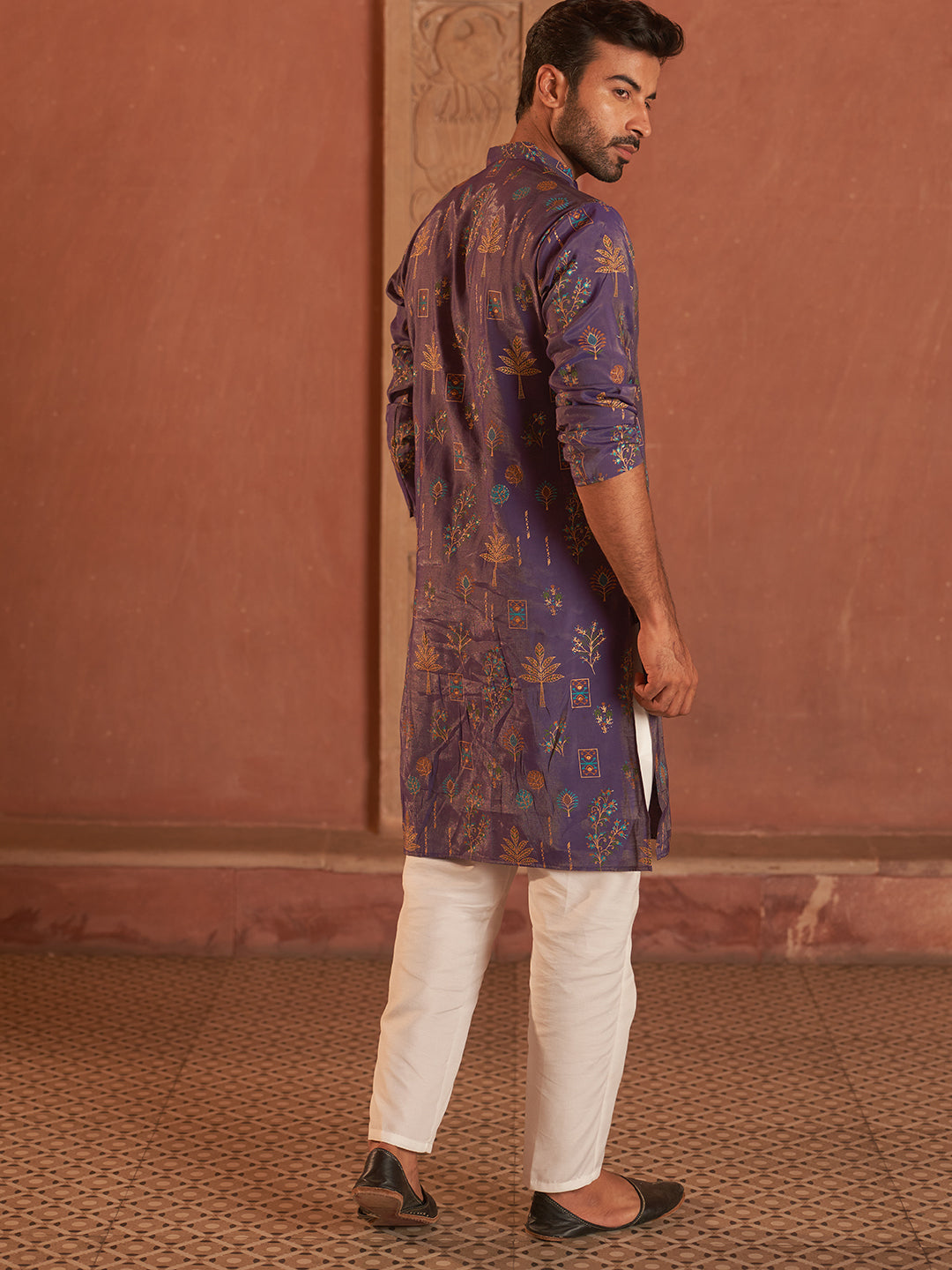 Printed Silk Blend Straight Kurta Set.