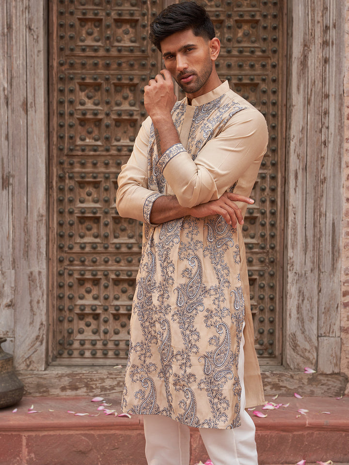 Embroidered &amp; Sequins Kurta Set For Men