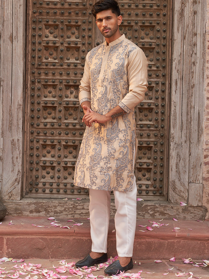 Embroidered &amp; Sequins Kurta Set For Men