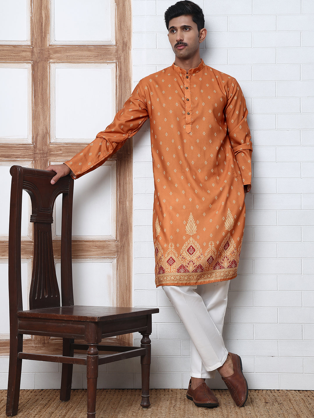 Men’S Ethnic Printed Kurta With White Pyjama
