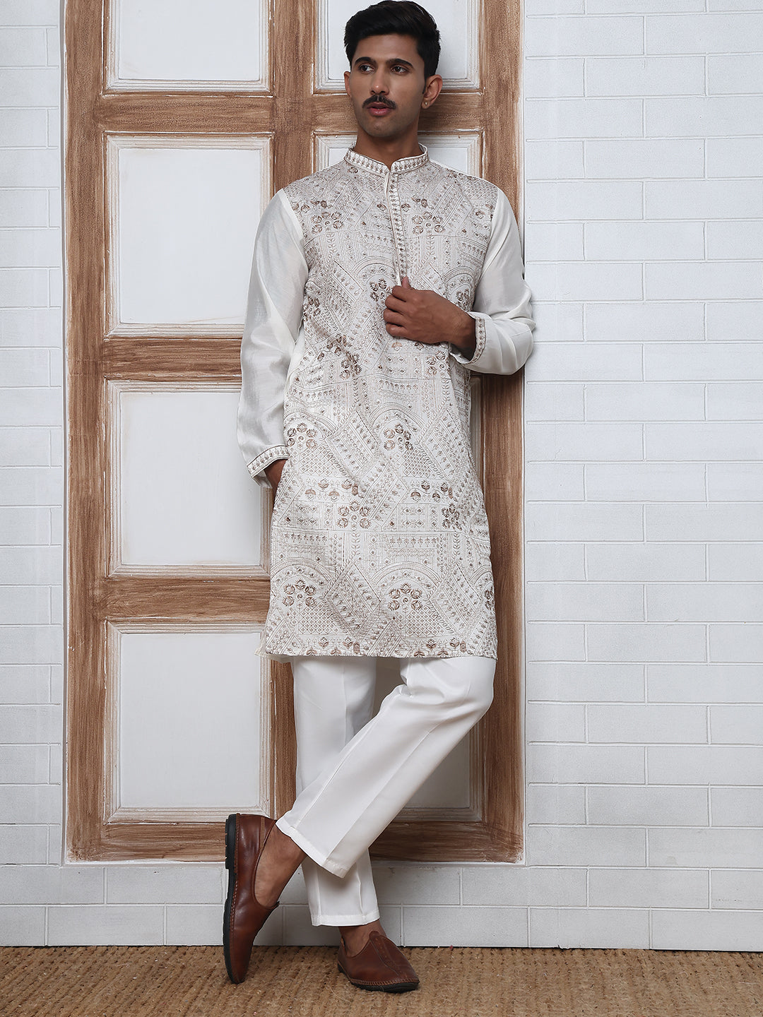 Traditional Embroidered Kurta For Men