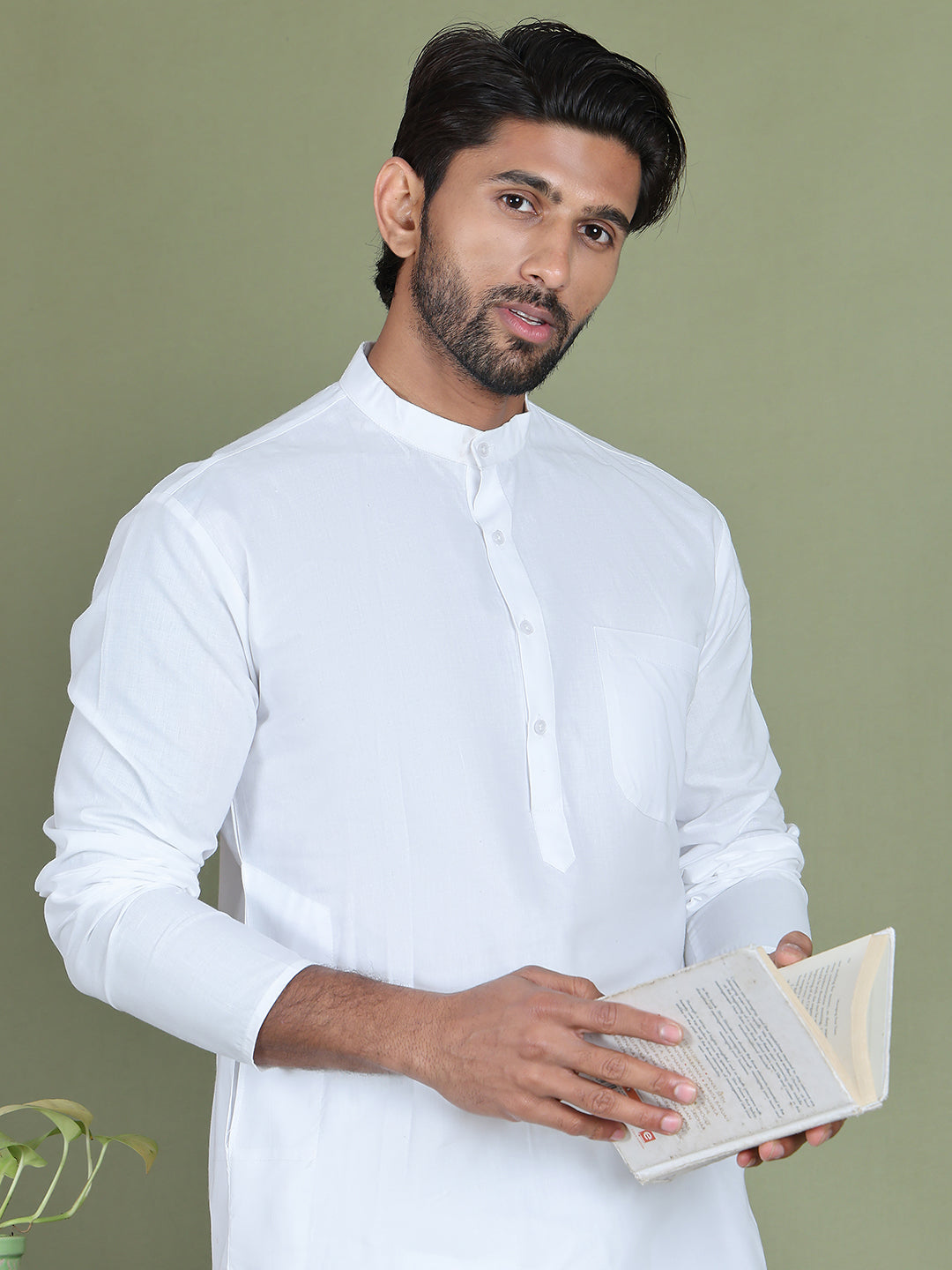 White Solid Kurta With Pyjama