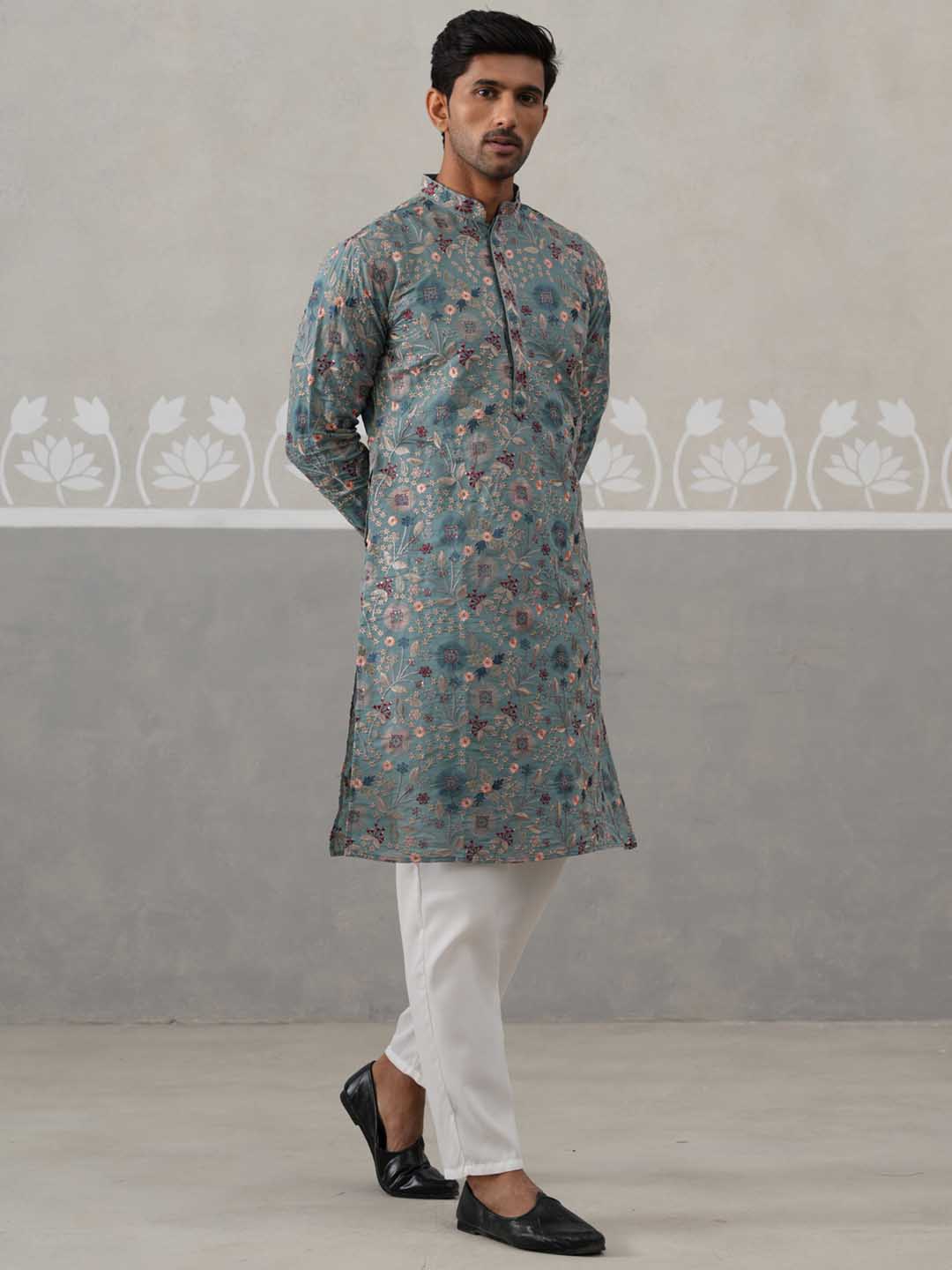 Embroidered Kurta Set For Men