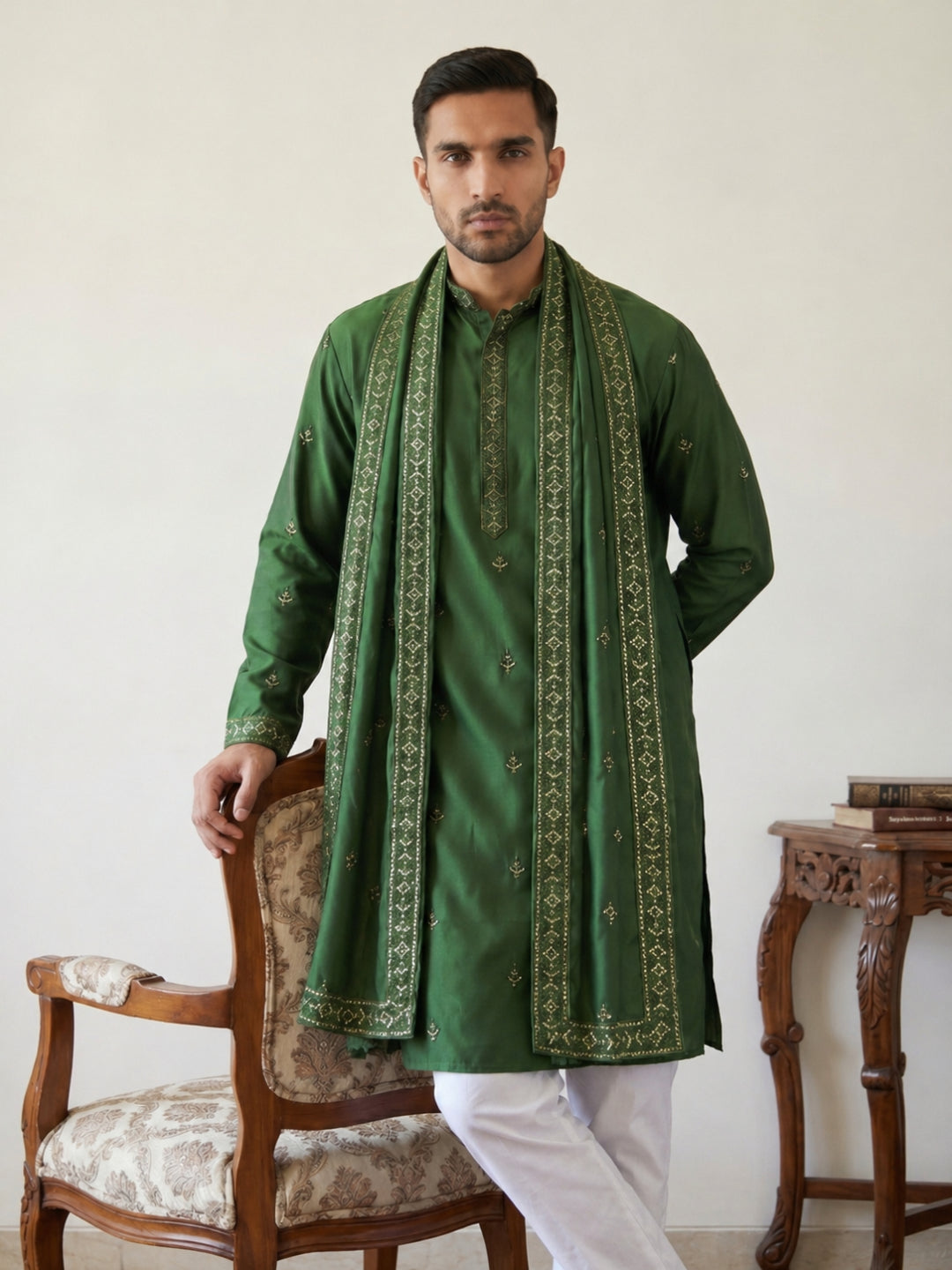 Silk Blend Embroidered Kurta Pyjama With Dupatta