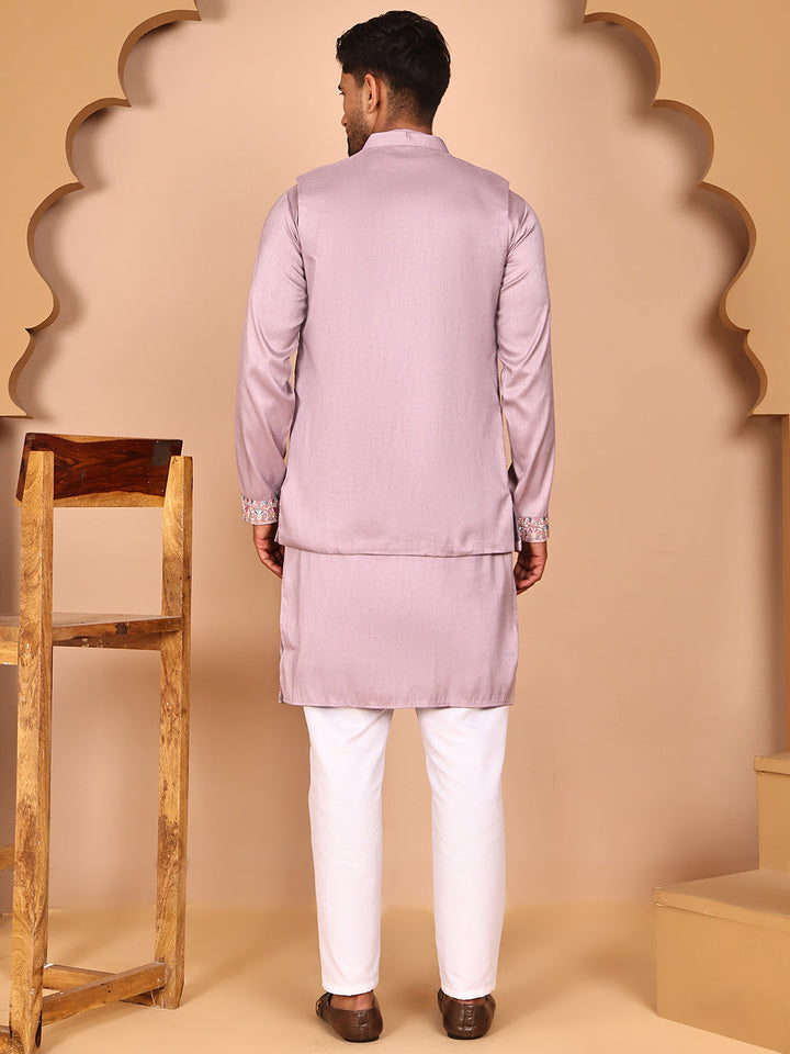 Ethnic Kurta Set With Embroidery Jacket