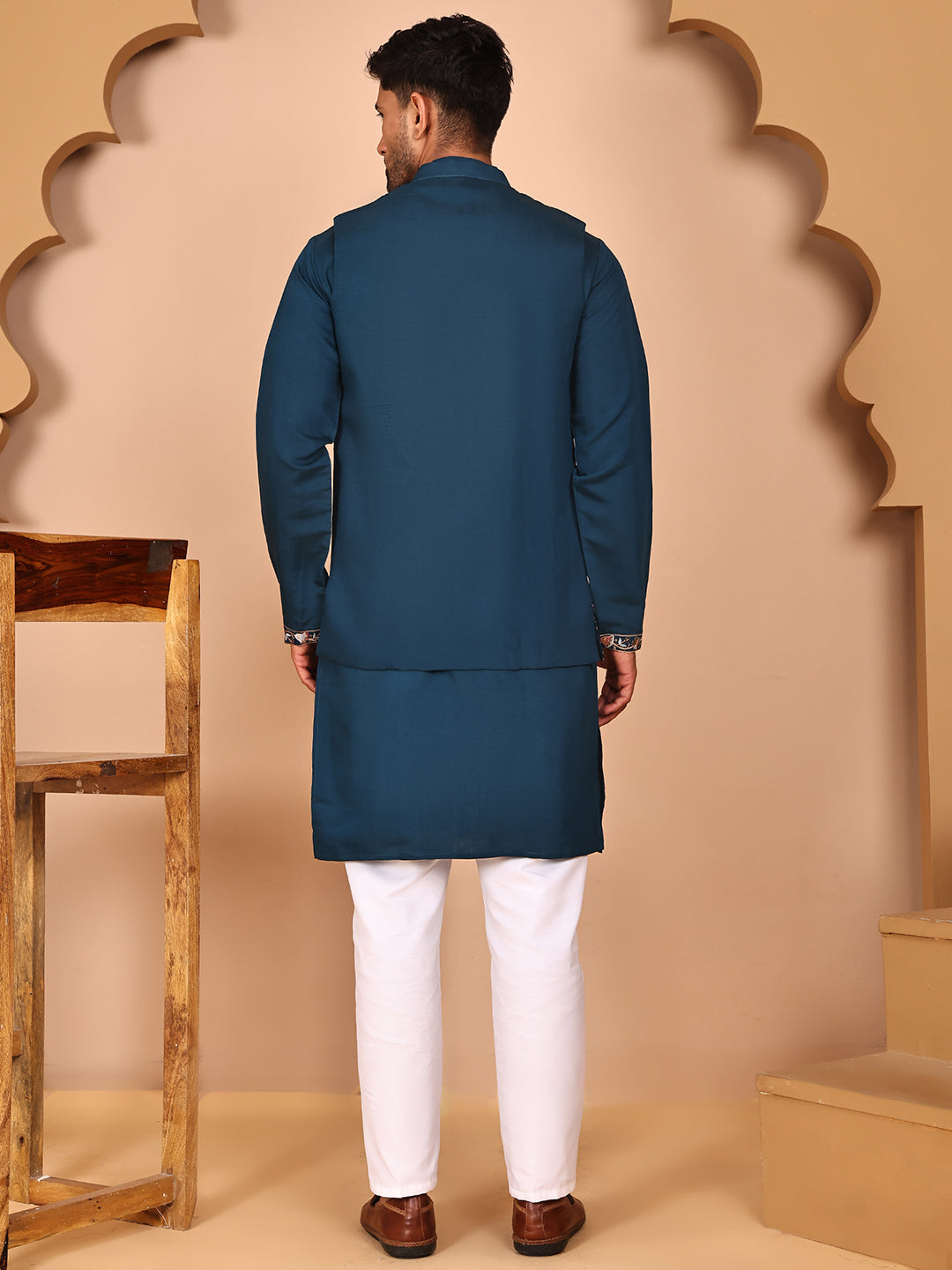 Elegant Leaf Embroidered Waistcoat With Kurta Pyjama