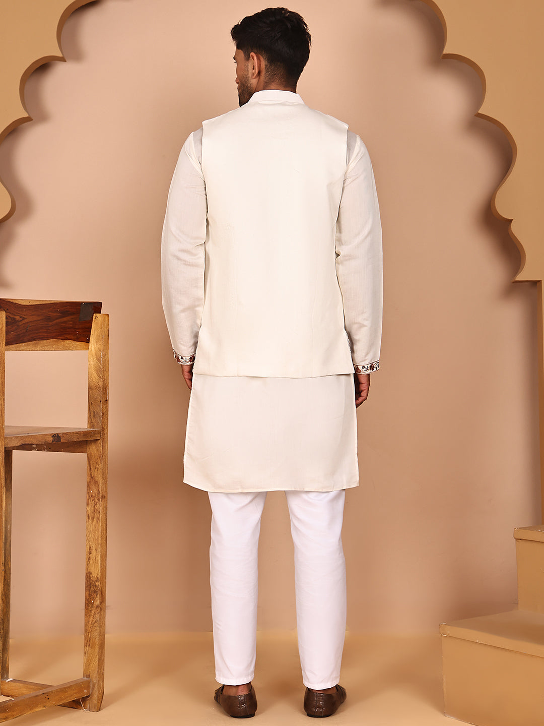 Elegant Leaf Embroidered Waistcoat With Kurta Pyjama