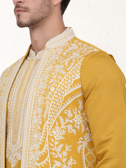 Men'S Embroidered Waistcoat And Kurta Pyjama.