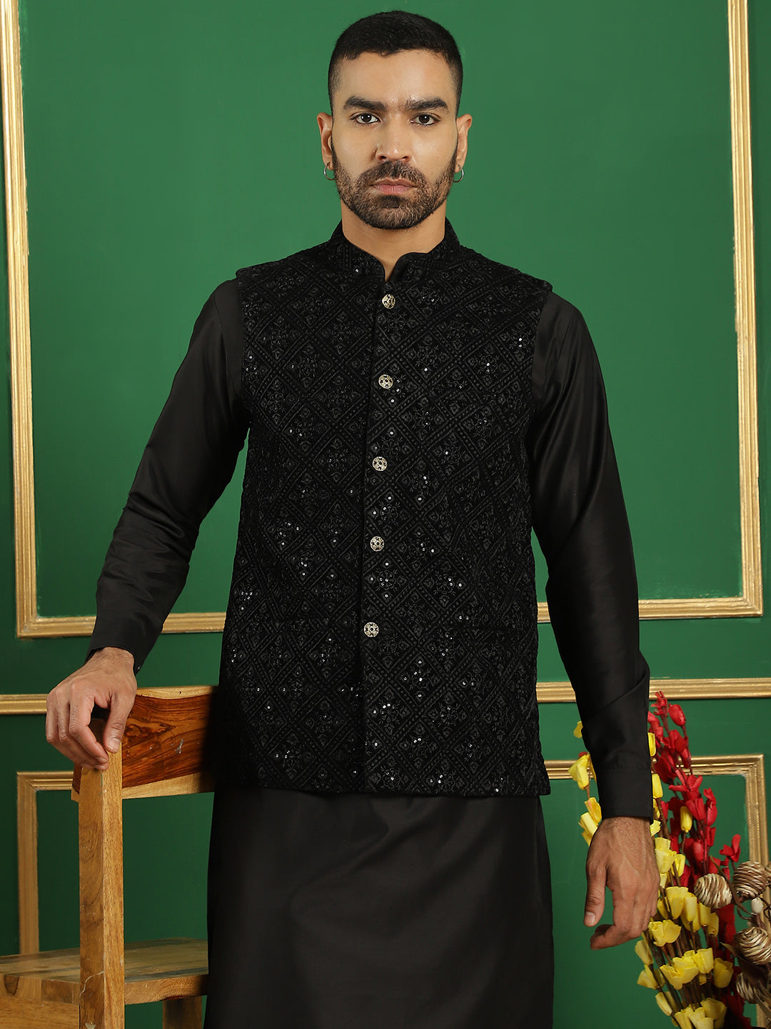 Men'S Velvet Nehru Jacket With Solid Kurta Pyjama.