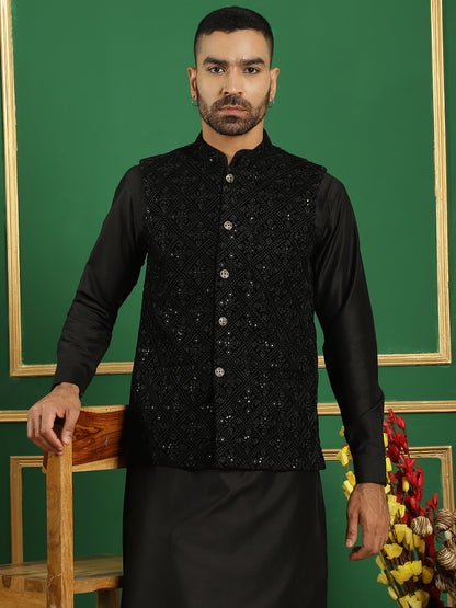 Men'S Velvet Nehru Jacket With Solid Kurta Pyjama.