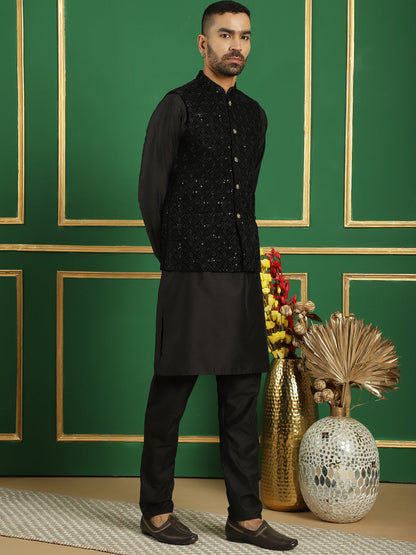 Men'S Velvet Nehru Jacket With Solid Kurta Pyjama.