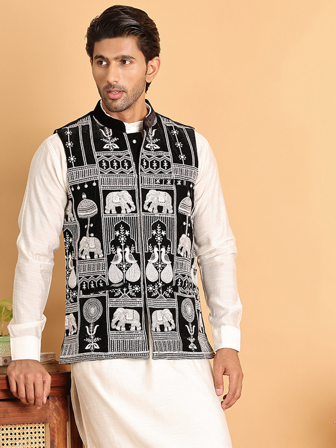 Men'S Embroidered & Velvet Nehru Jacket With Solid Kurta Pyjama.