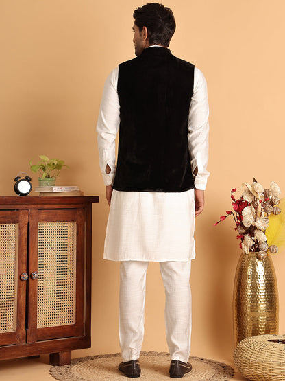 Men'S Embroidered & Velvet Nehru Jacket With Solid Kurta Pyjama.