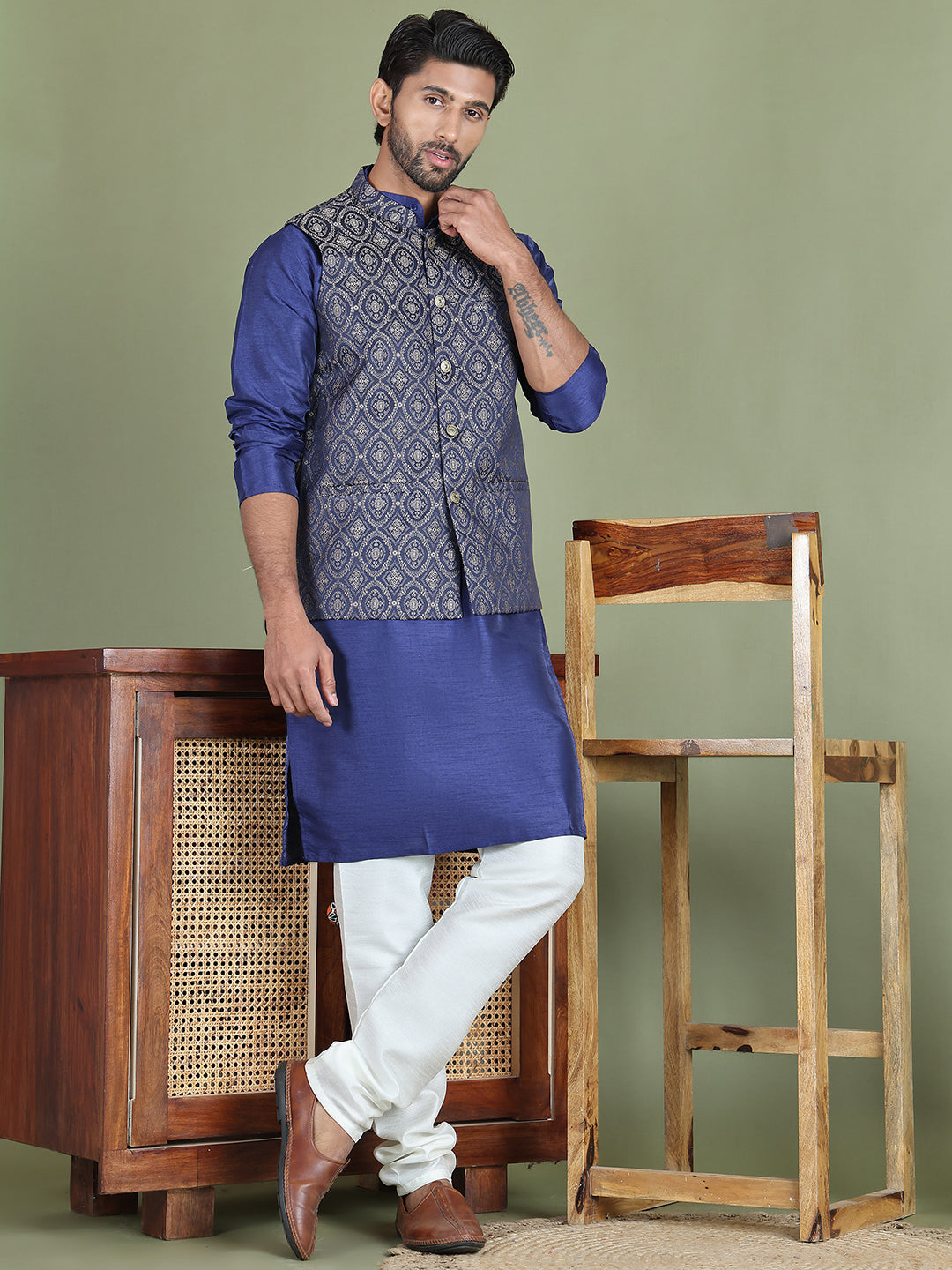 Woven Design Nehru Jacket With Solid Kurta Pyjama For Men
