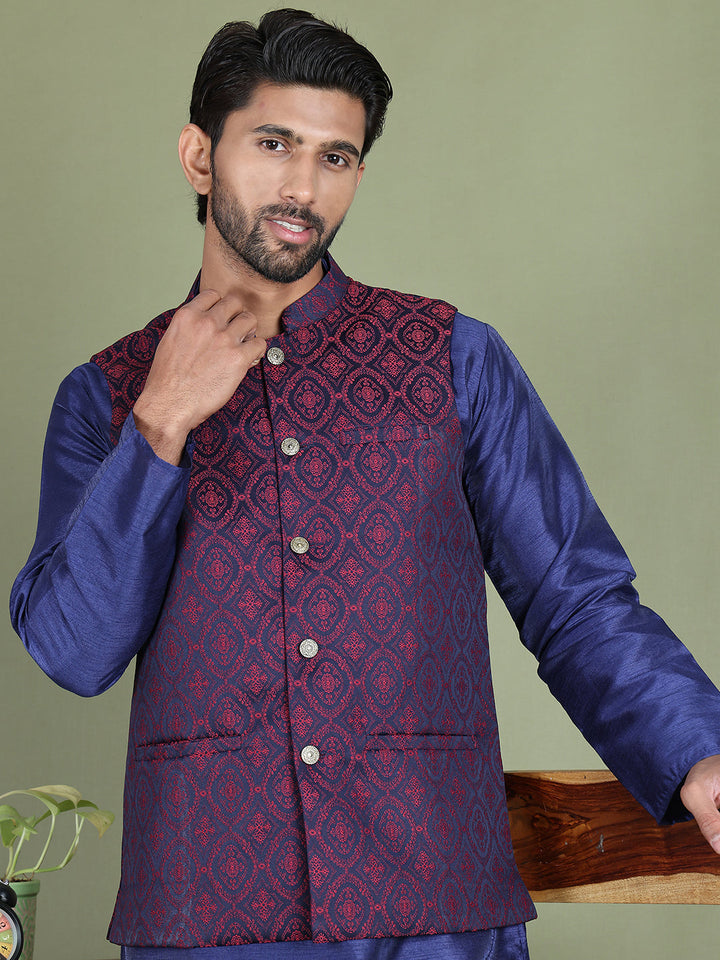 Woven Design Nehru Jacket With Solid Kurta Pyjama For Men