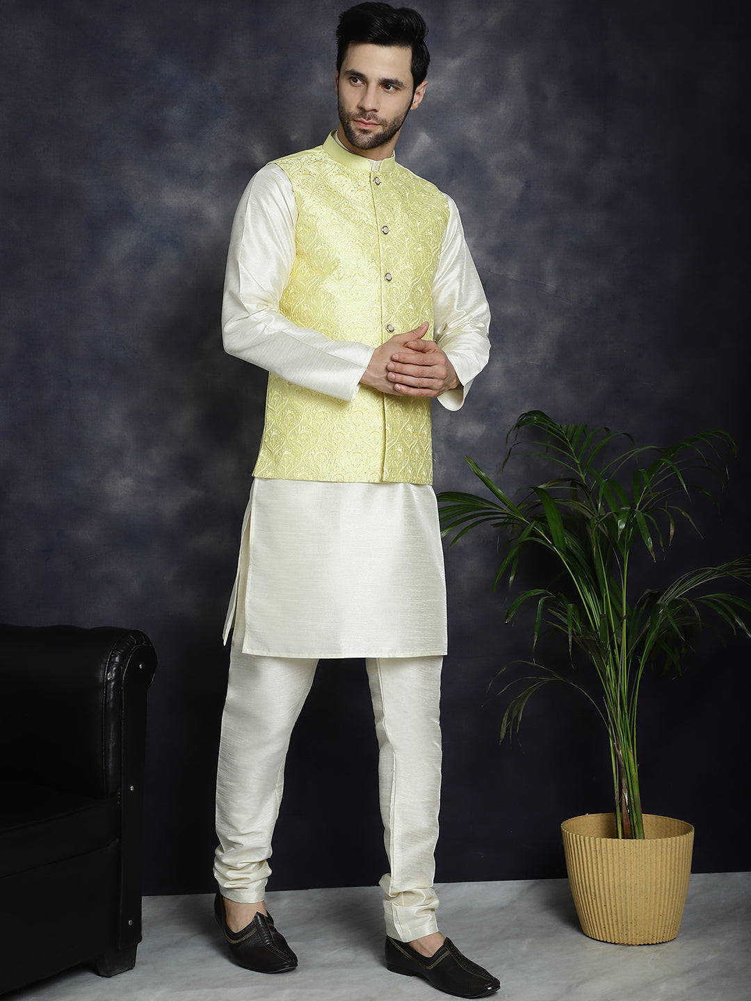 Men'S Sequins And Embroidered Nehru Jacket With Solid Kurta Pyjama.