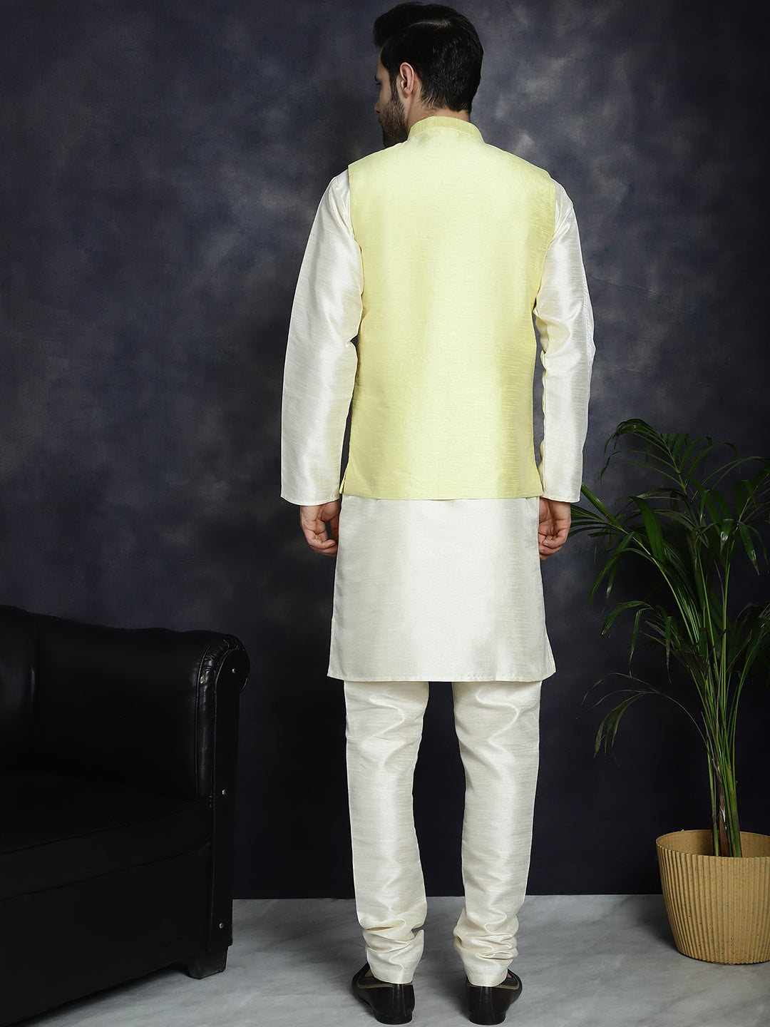Men'S Sequins And Embroidered Nehru Jacket With Solid Kurta Pyjama.