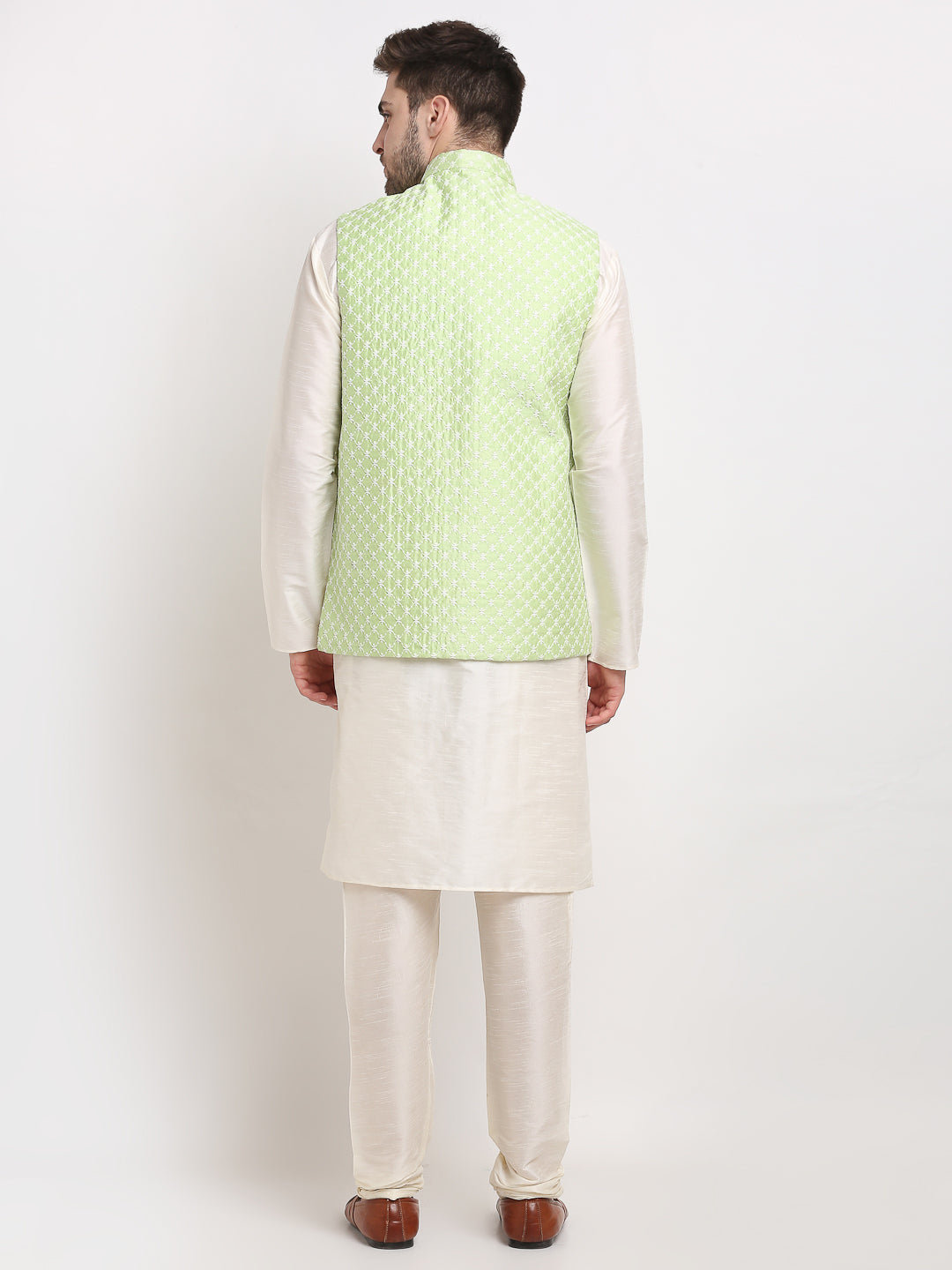Men Embroidered Nehru Jacket &amp; Kurta Pyjama