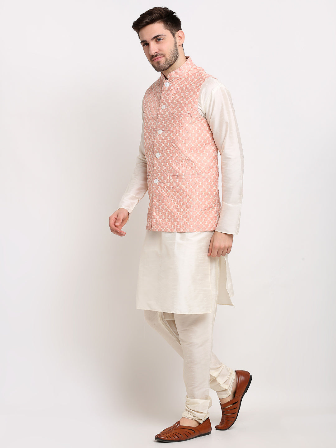 Men Embroidered Nehru Jacket &amp; Kurta Pyjama
