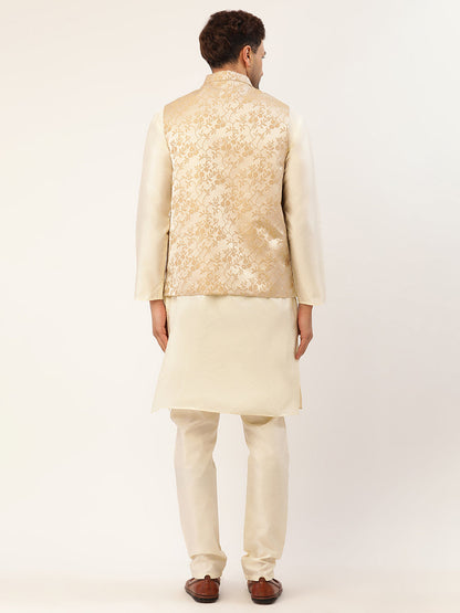 Men'S Solid Kurta Pyjama With Floral Embroidered Nehru Jacket