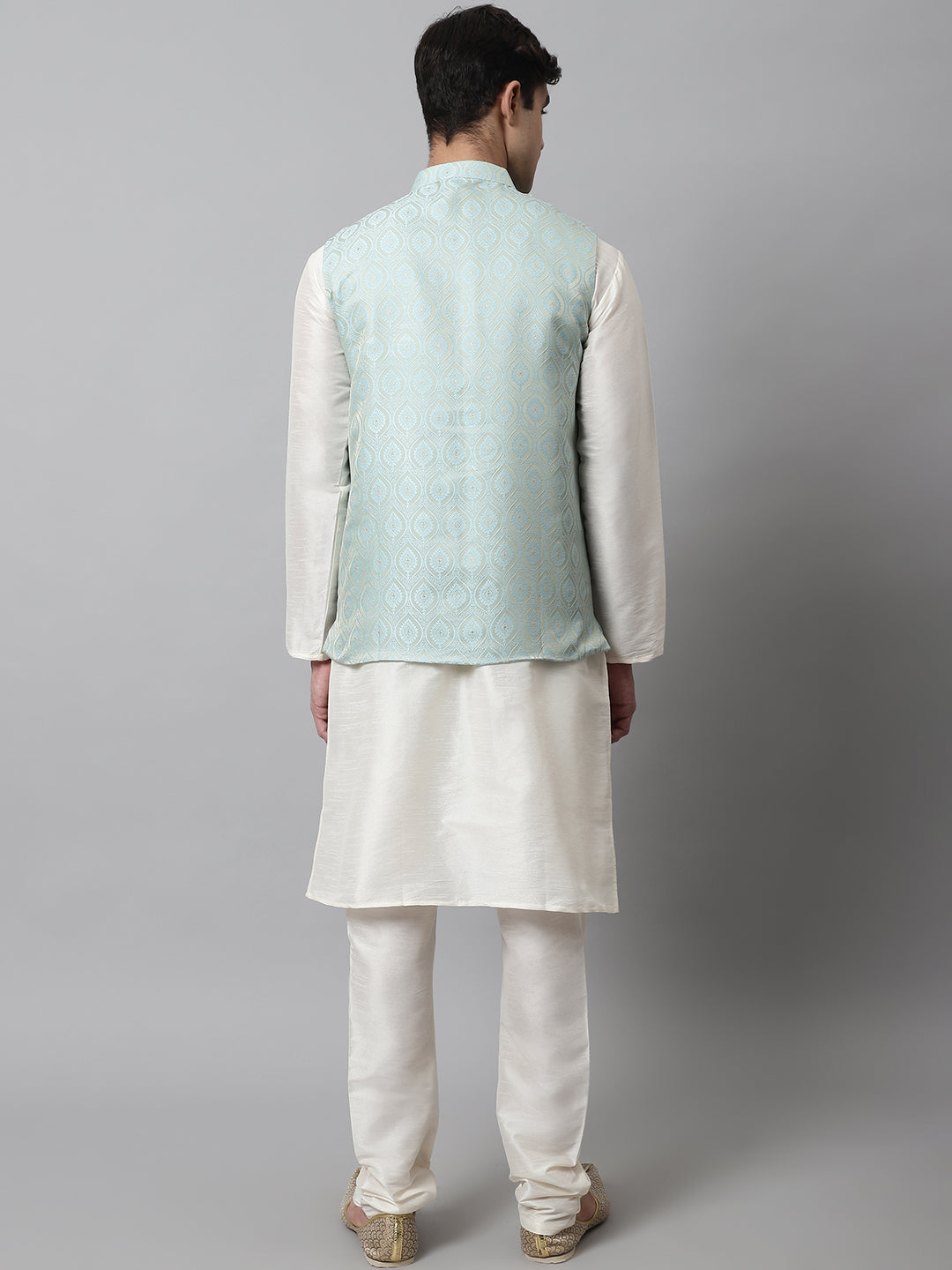 Men Off White Solid Kurta Pyjama With Sky Blue Woven Design Nehru Jacket