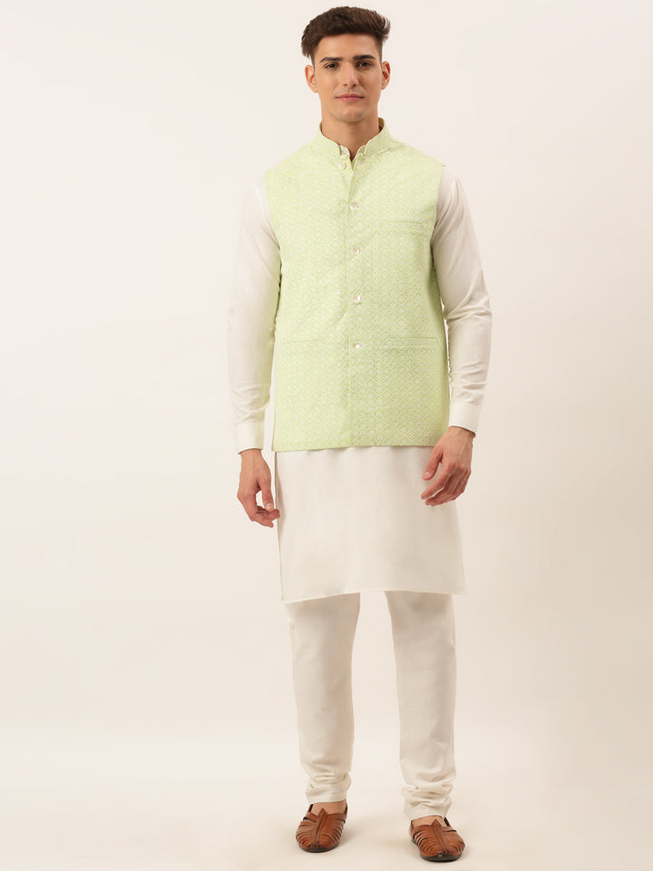 Men White Cotton Blend Kurta With Pyjamas &amp; Embroidered Nehru Jacket