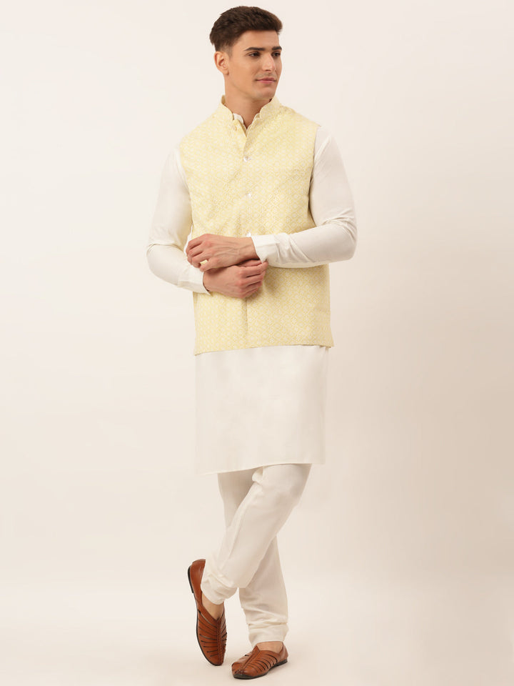 Men White Cotton Blend Kurta With Pyjamas &amp; Embroidered Nehru Jacket