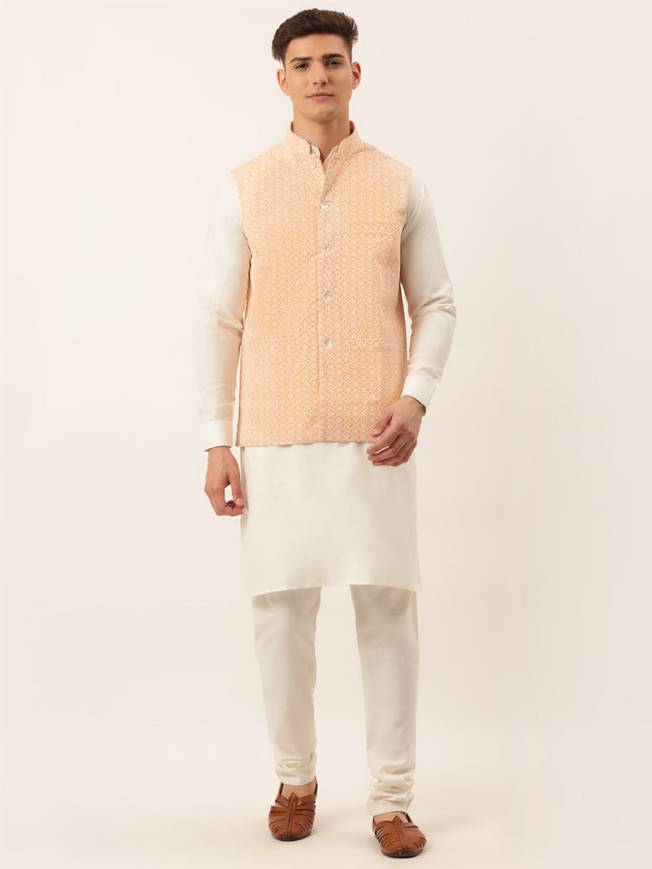 Men White Cotton Blend Kurta With Pyjamas &amp; Embroidered Nehru Jacket