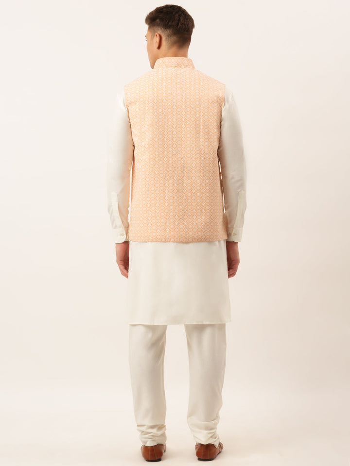 Men White Cotton Blend Kurta With Pyjamas &amp; Embroidered Nehru Jacket