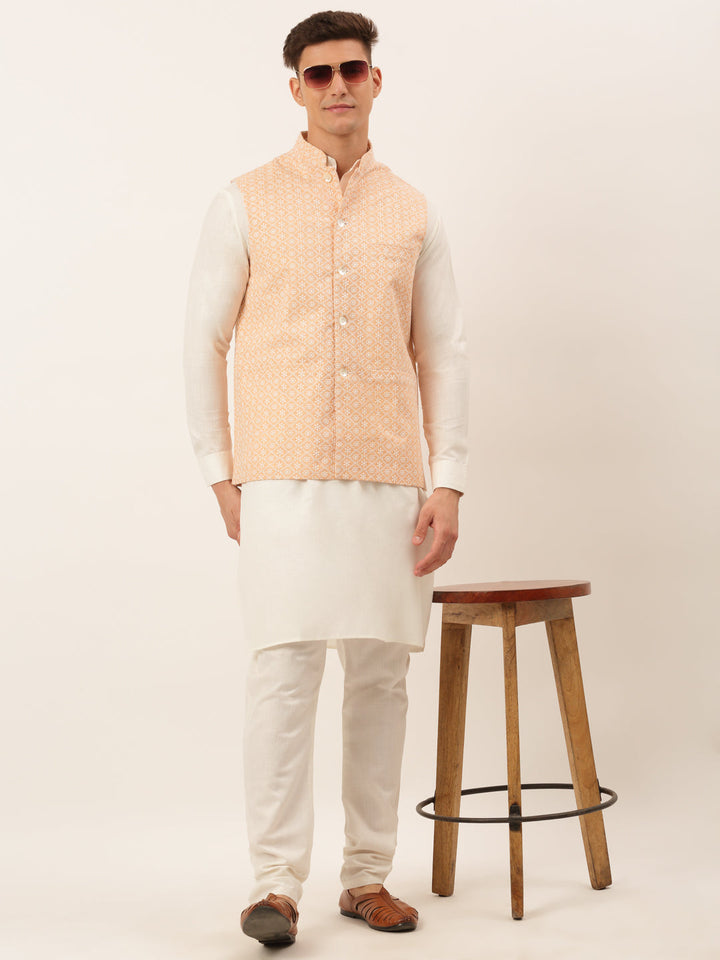 Men White Cotton Blend Kurta With Pyjamas &amp; Embroidered Nehru Jacket