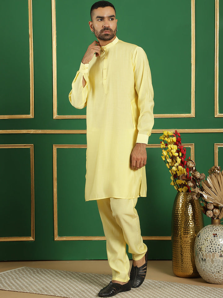 Solid Silk Blend Kurta With Churidar
