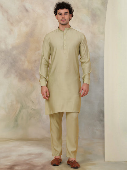 Solid Silk Blend Kurta With Churidar