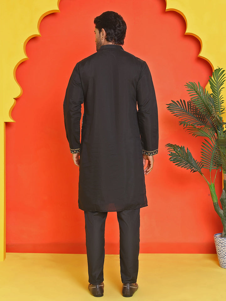 Floral Embroidered Straight Kurta Set