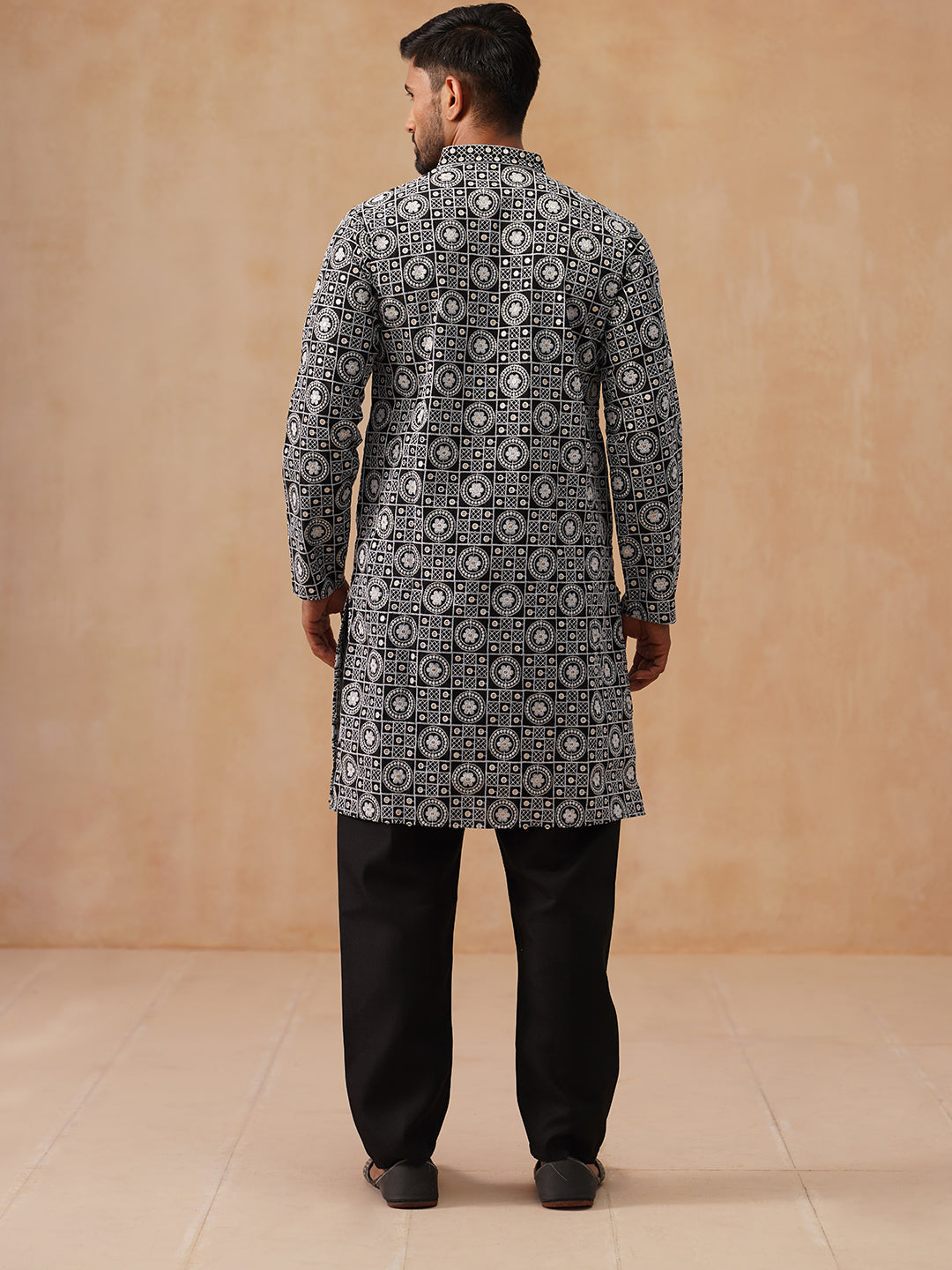 Classic Geometric Embroidered Kurta Pyjama